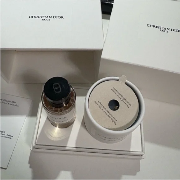 Dior 30 Montaigne Candle Set - Picture 8 of 8
